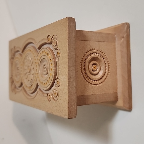 Wood trinket/jewlery box - Picture 9 of 10